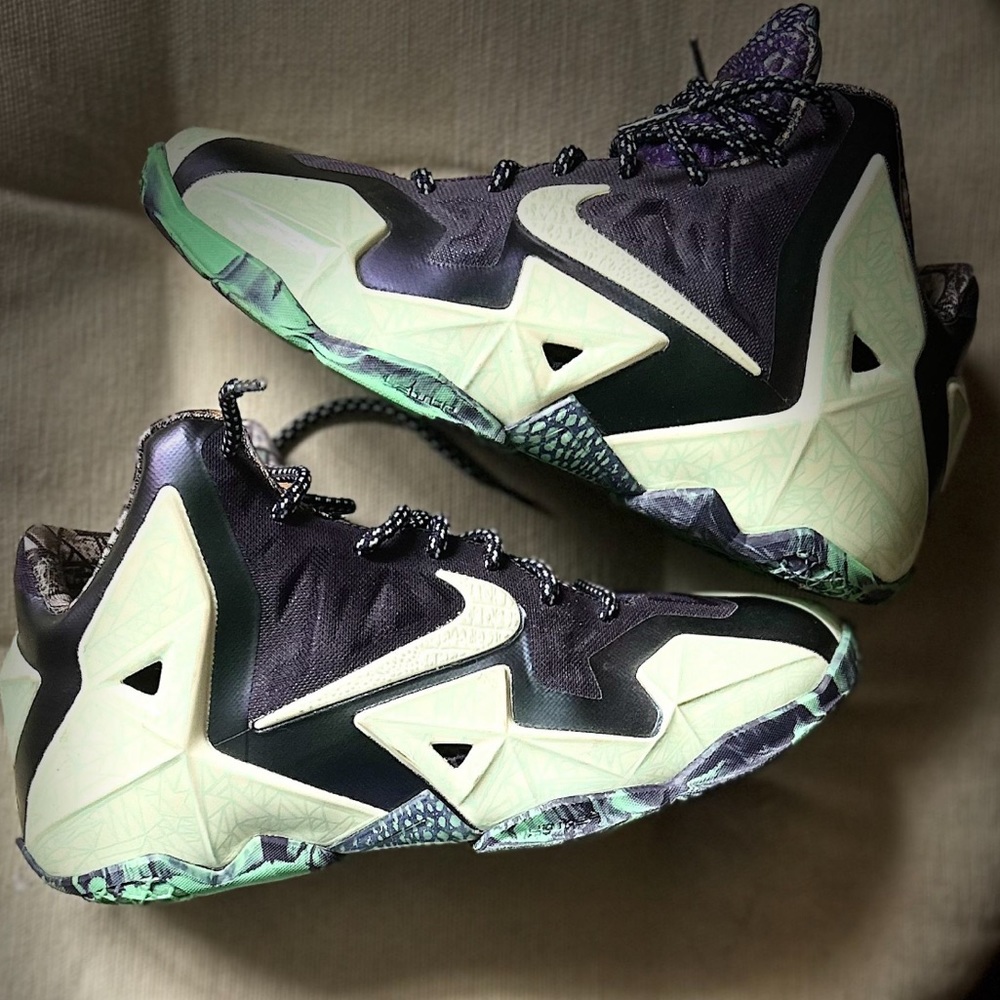 Nike 2014 LeBron 11 NOLA Gator King (size 5Y)